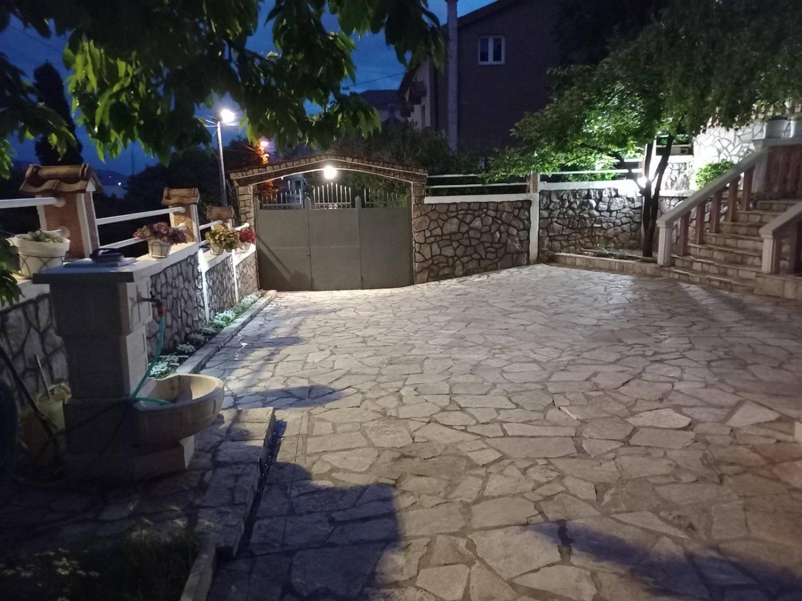 Apartmani Breze Podgorica Eksteriør bilde